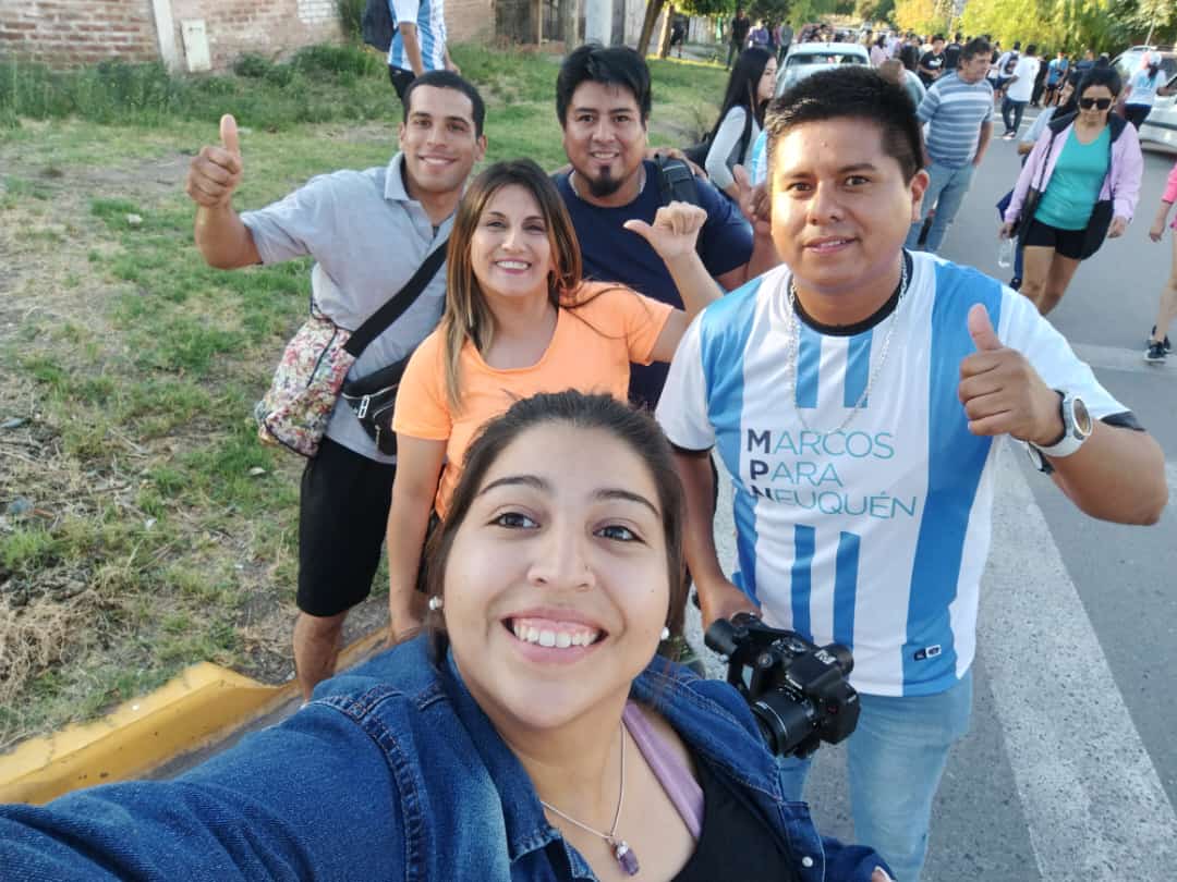 marialauracayun's tweet photo. Felices de acompañar a @MarianoGaidoOk Barrio Provincias Unidas "El Gigante Del Este" circuito #74A Martín F. Diorio este #16A a defender lo nuestro #PrimeroNeuquén el este de nuestra ciudad también es MPN con firmeza y compromiso #Lista151 @marcoskoopm #AnaPechen 💙💙💪 https://t.co/jLq7O6zWVC
