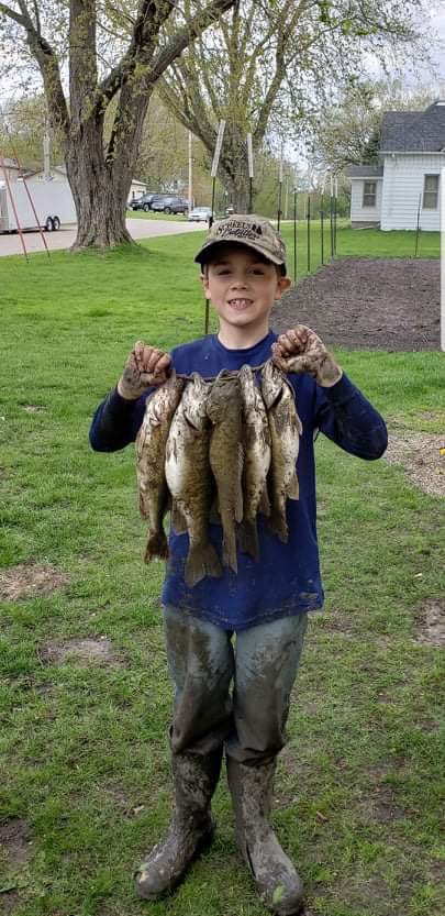 Brycen68514744's tweet photo. Day 93 of posting smallies !                                     #Iowa #Fishing #Hunting #Small #Smallie #Smallmouth #Smallmouthbass #bass #bassfishing https://t.co/X4WjeXdKFr
