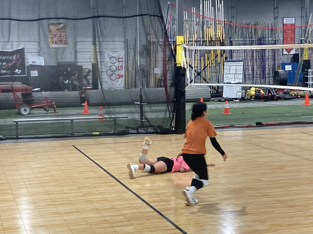 texassynergy's tweet photo. Back in the lab! #TexasSynergy #TheGrind #Working https://t.co/0FWZf8l9St