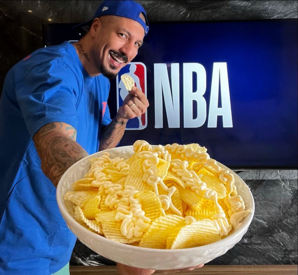 Hahahaha os caras da ESPN de boca cheia na hora H e eu aqui no mesmo pique!

Posta aí o que você come na hora H da NBA