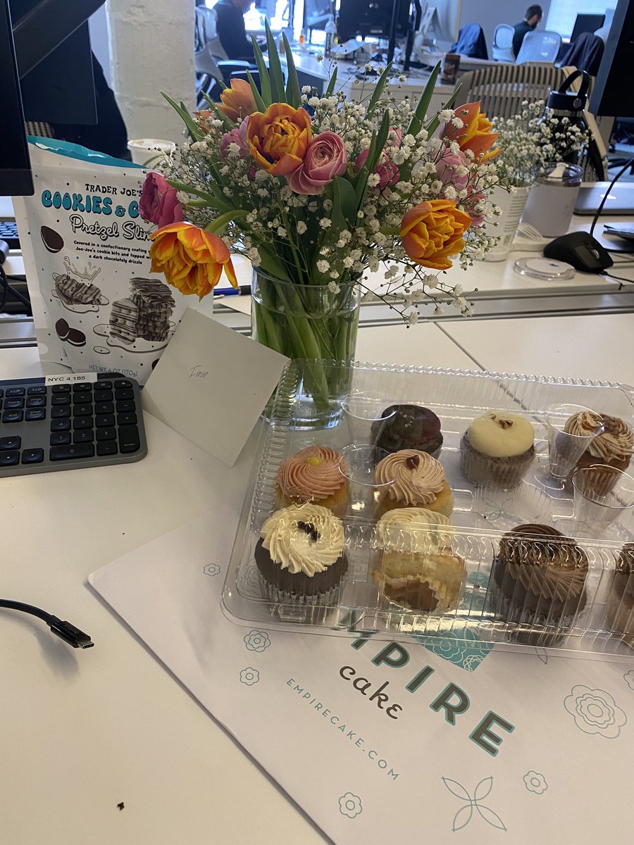 spoiled today by my 🐦 fam 💓