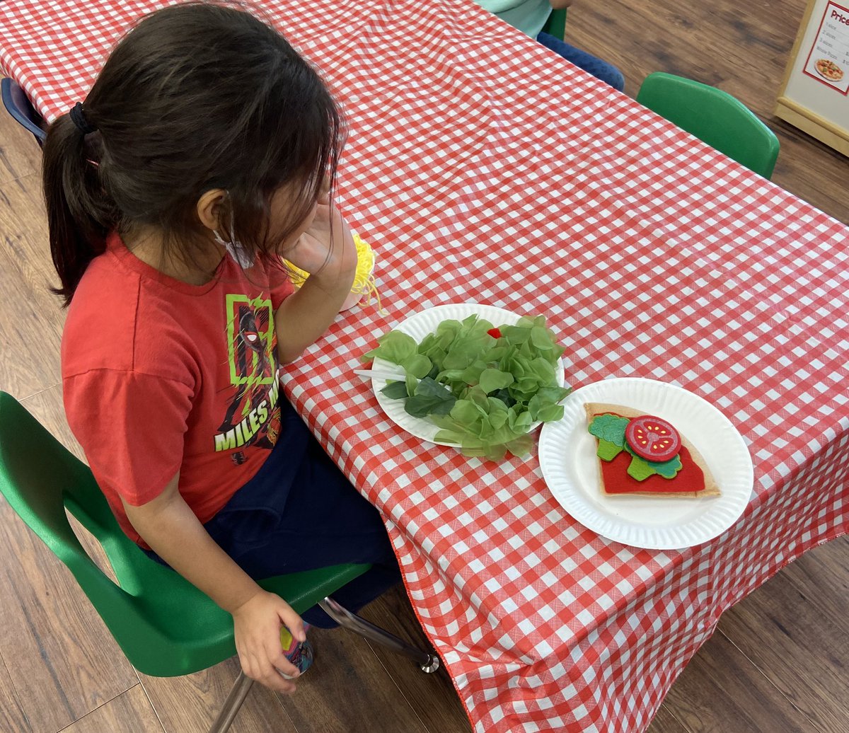So many learning opportunities arise thru dramatic play. Watching the Ks develop skills &amp; intent such as communication, multiple literacies, cooperation &amp; focus makes my heart burst. Never did I imagine so much fulfillment teaching Kinders.
I always thought Gr. 1 would have my ♥️