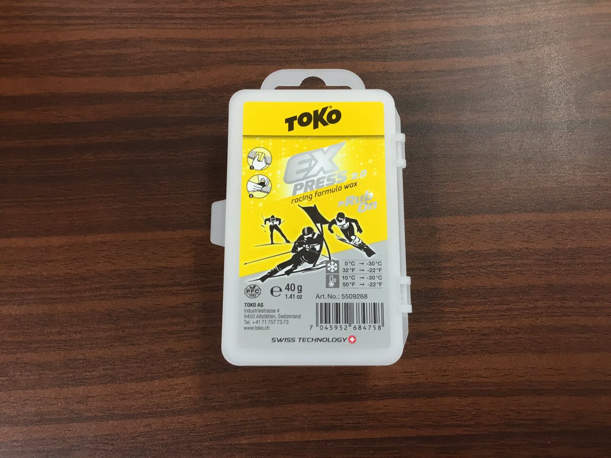 Ishii_compekan's tweet photo. スタッフオススメ!
3月の雪質でもすごく良く滑る⛷
TOKOスキーワックス『EXPRESS RubOn』のご紹介です。
アイロンを使わなくても簡単に塗れ、入物裏面に付いているコルクですぐに伸ばすことが可能です🎿
https://t.co/6FLUG7woI3
#石井スポーツ #カンダコンペカン #スキー #TOKO #WAX #RubOn https://t.co/Zq2dWeq1LM