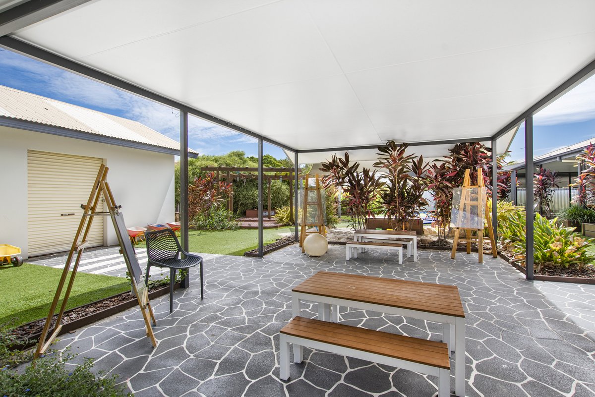 top_snap's tweet photo. Showcasing one of Townsville's finest childcare centres 🧩 🎨
.
.
📷 Neil - Top Snap Townsville
#topsnap #photography #realestate #realestatephotography #marketing #childcarecentre #commercial #commercialrealestate #townsville #qld https://t.co/HYIgDtxHV5
