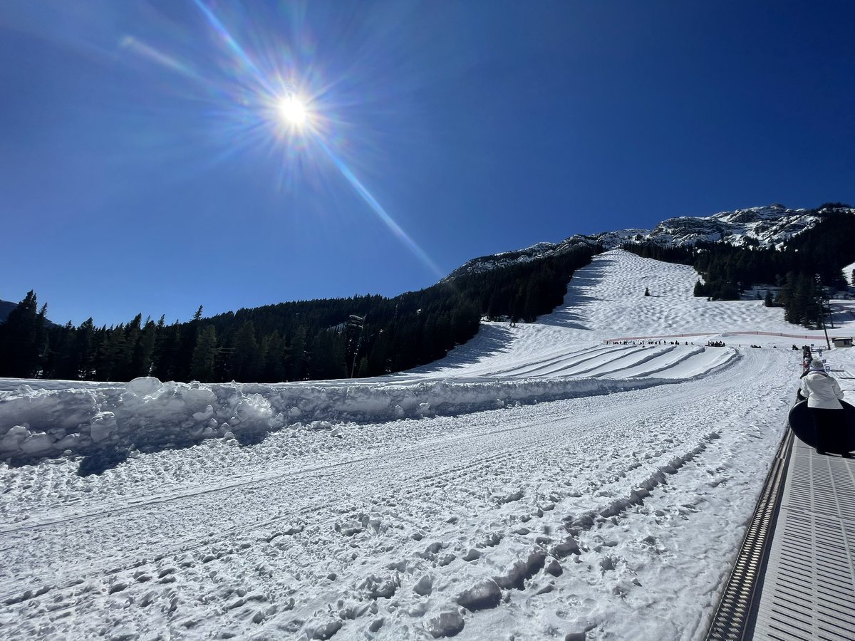 Wonderful time lab bonding today!  What a picturesque place to go tubing! #KSFibrosis23 #BANFF #LABBONDING <a href="/jones2so/">Shannon Jones</a> <a href="/OKanisicak/">Onur Kanisicak</a> <a href="/elliotklowe/">Elliot Lowe</a> @grishamce