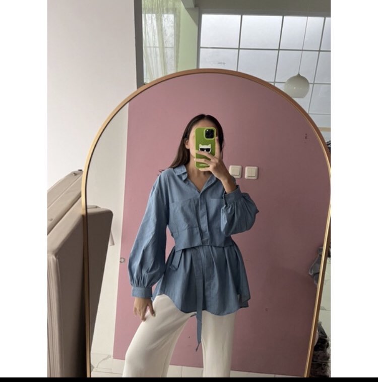 galdankhal's tweet photo. @ohmybeautybank Gini nder blouse nya cakeup https://t.co/DELX8uAS9A