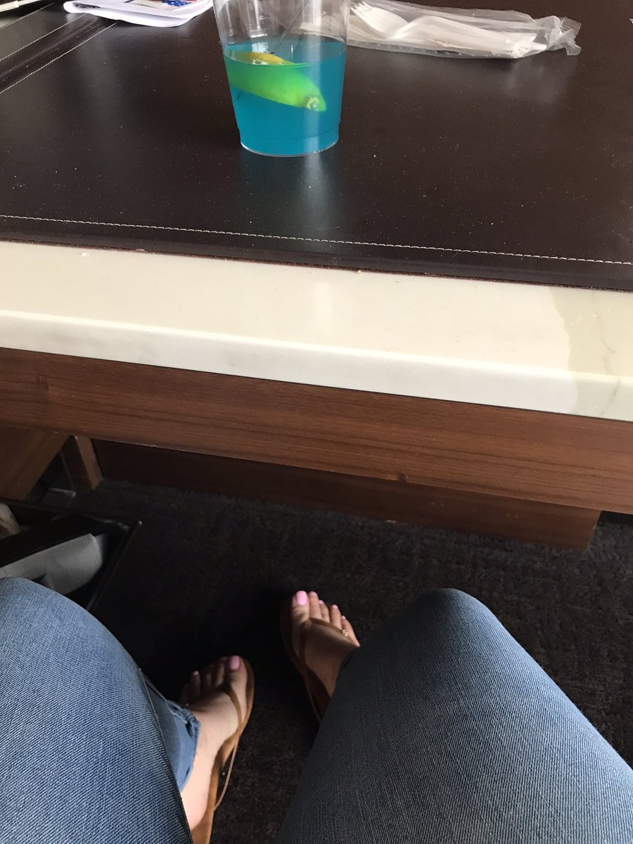 nat_wolfee's tweet photo. Who wants these perfect soles in their mouth?👣 #footworship #feet #findom #lasvegas #footslave #feetfetish @rtfeetslave1 @FootParadiseRT https://t.co/KtJ98HQ7sZ