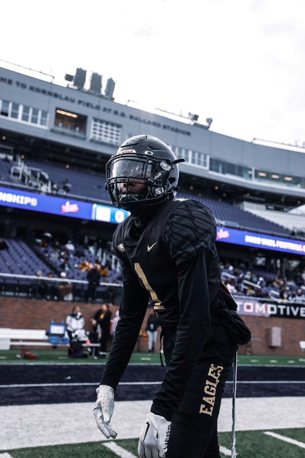 FCProspects_'s tweet photo. #FirstClassProspect 2025 6-0 WR @JujuPreston25 out of #VirginiaFootball has been blowing up receiving offers from @CuseFootball @KU_Football @CharlotteFTBL & @unlvfootball this week one of the most electric players out there! #WeAreFirstClass @XtremeFirst https://t.co/3C76A7WZwp