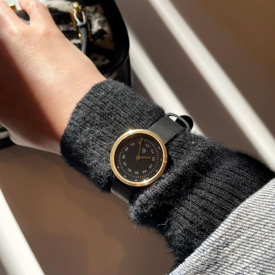 マベン ウォッチズ Maven Watches 34mm ネイビー