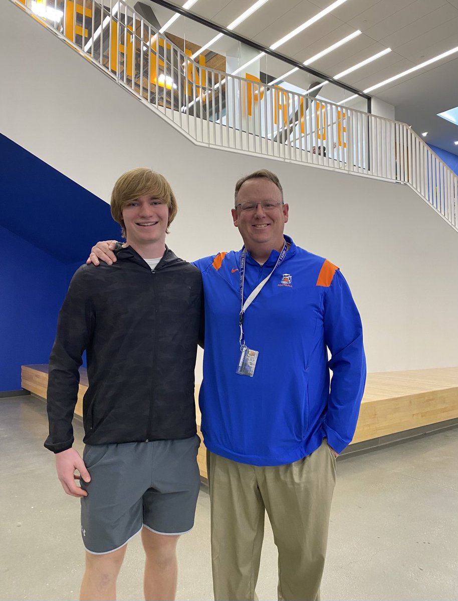 I had a great time in January visiting @HensFootball! Thank you @Coachjwalsh for spending time with me. I learned a lot, and I’m looking forward to getting back on campus soon!
#GoSagehens

@tthongmee