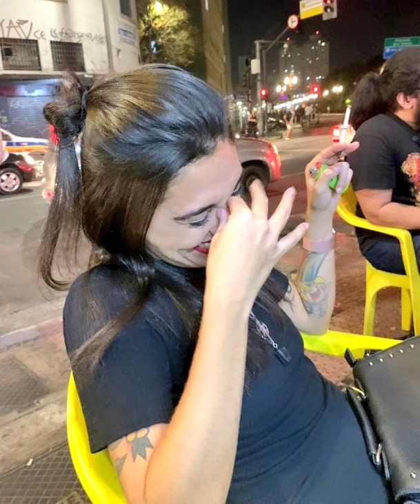 topiranath's tweet image. Uma das minhas saudades de BH é estar assim em bar insalubre no centro com os amigos que eu gosto