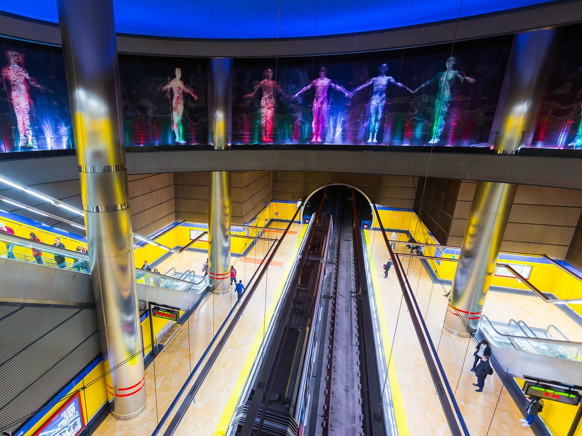 Metro de Madrid tweet media