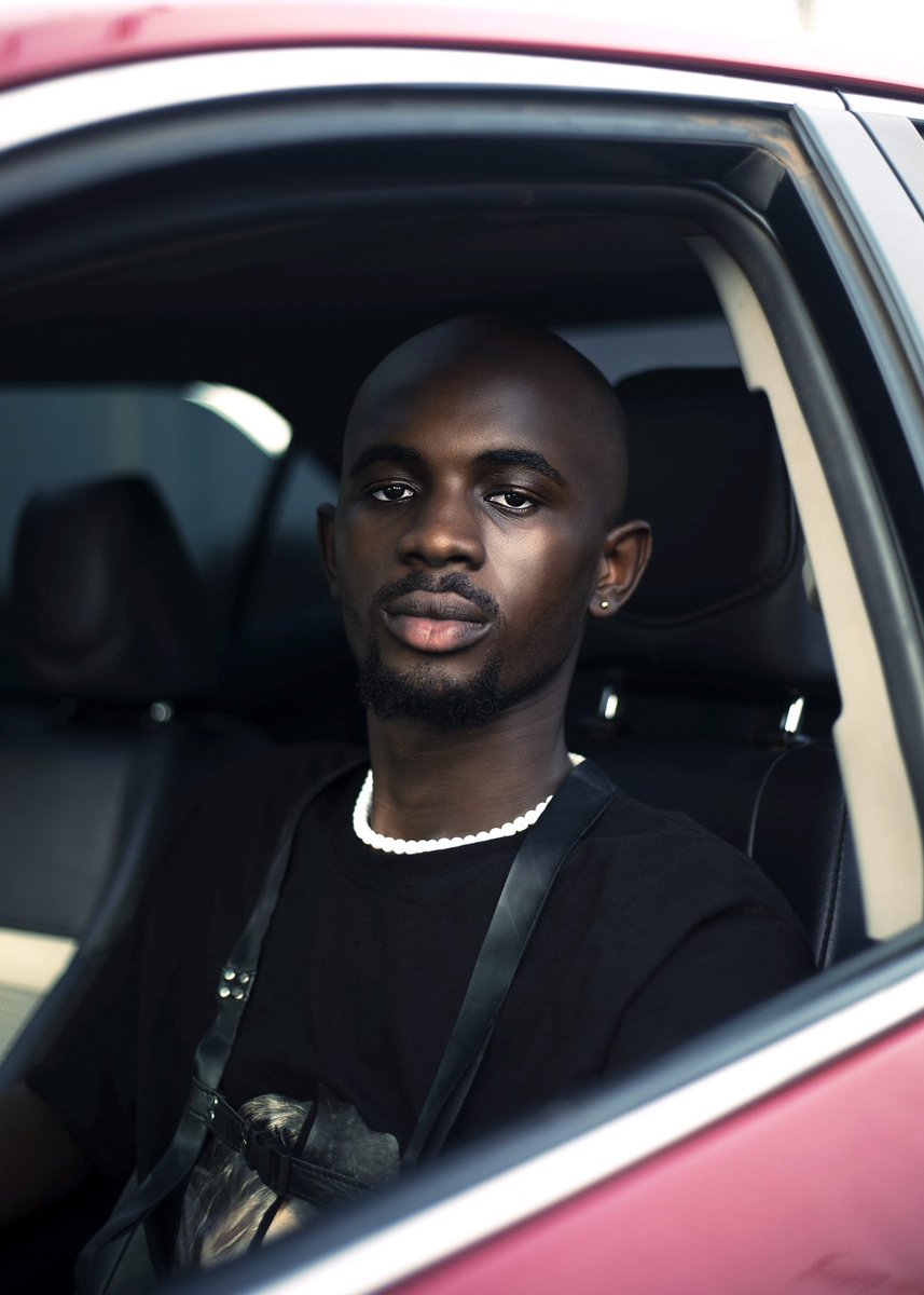 Ziggys_Studios's tweet photo. Ghanaian Musicians Who Were Actually Rich Before They Became A Hit.  A Thread

1. Black Sherif https://t.co/hiIR7kk6q3