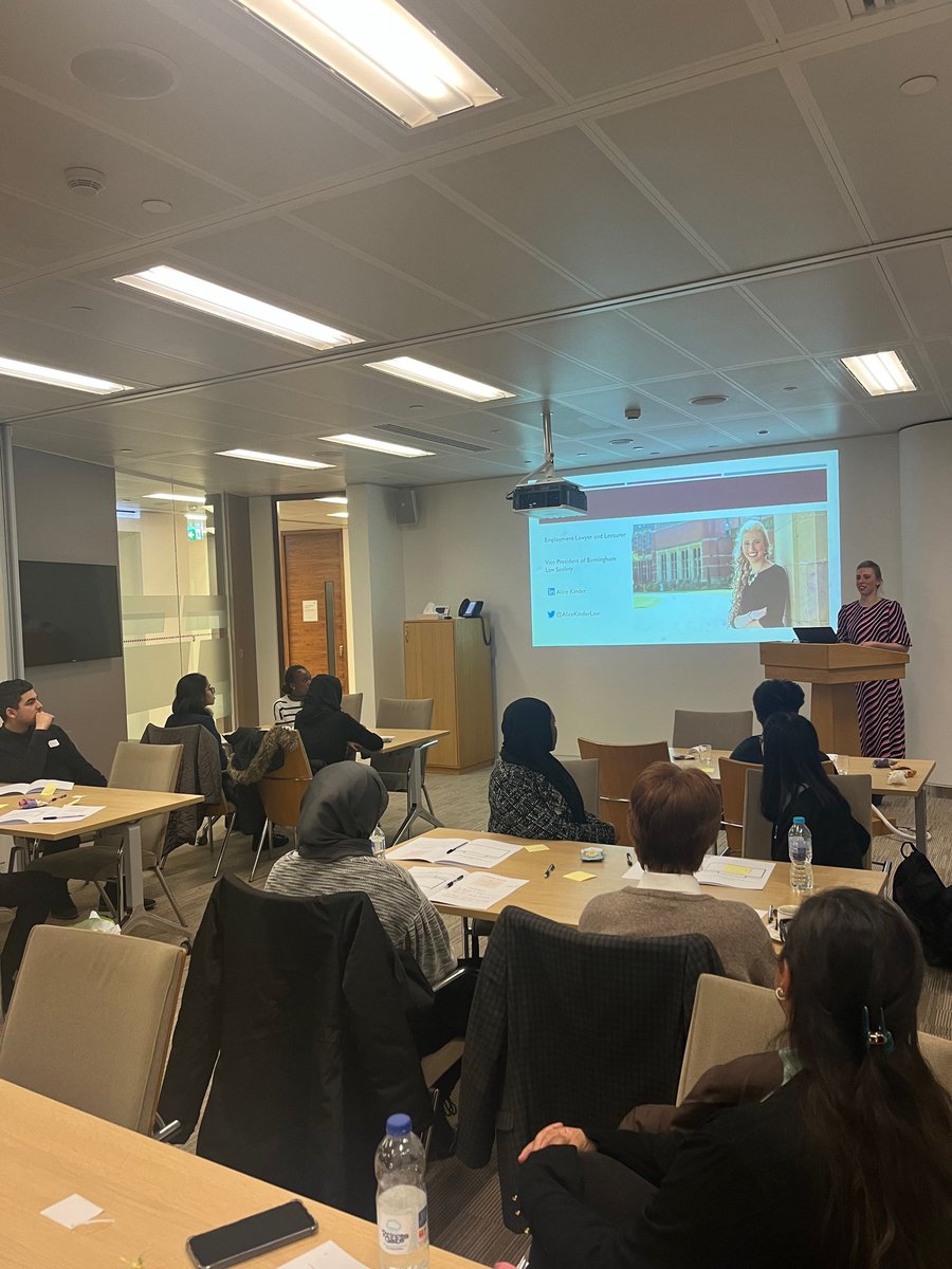 AliceKinderLaw's tweet photo. Great to speak at the @SocialMobilityF Confidence and Resilience Workshop in #Birmingham this week. My message: you will feel far more confident if you believe in what you want to achieve! 💫 #socialmobility #equalopportunities https://t.co/xDywNL1nrJ