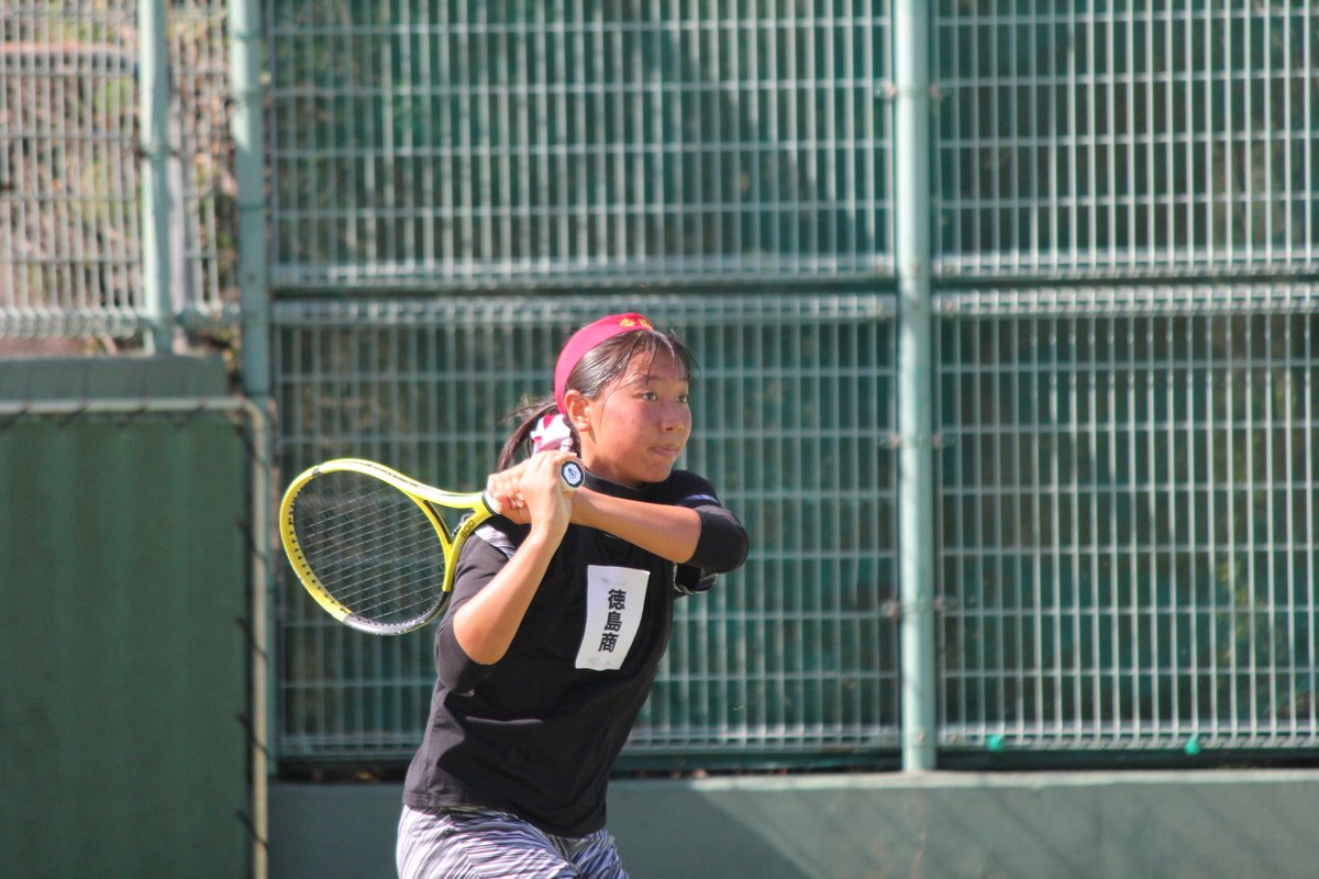tennis365's tweet photo. 🎾大正製薬リポビタン第45回全国選抜高校テニス大会

男女団体戦2日目の様子を振り返る❗
四国4県、熱い試合を繰り広げる🔥

#テニス #tennis #大正製薬リポビタン第45回全国選抜高校テニス大会 #選抜高校テニス https://t.co/32xSCPt1Y4