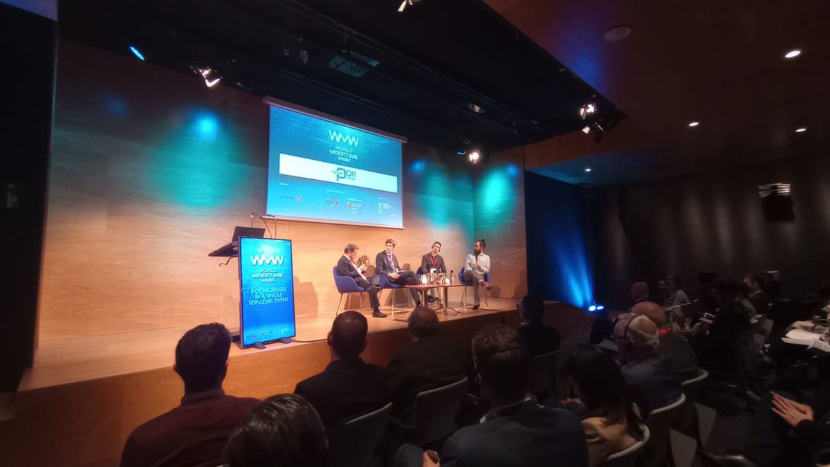 PortTarragona's tweet photo. EMPRESA | El #PortTarragona participa en Futureport, dins de la World Maritime Week que te lloc al BEC de Bilbao, del 21 al 23 de març.
🆗Representants del departament d'operacions assisteixen en les sessions on es tractaran qüestions de present i futur
#Ports40 #futureport #WMW https://t.co/nmNdQLwj5T
