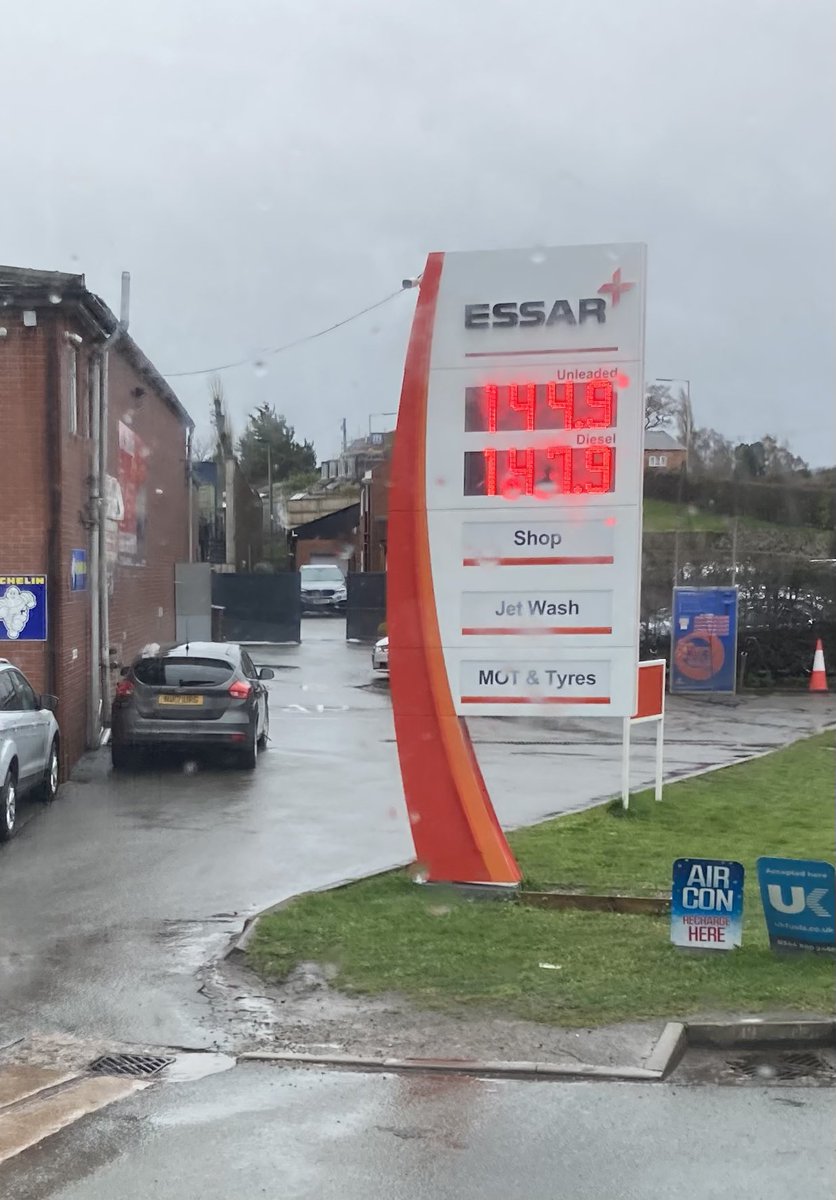 Dyer8Craig's tweet photo. Saw this the other day whilst stuck in traffic on the A41. Diesel 147.9 and petrol 144.9. Big companies and supermarkets still having our pants down! @Shell @Tesco @sainsburys @asda @Morrisons @Esso_GB 😡😡 https://t.co/iOOwE00Y3N
