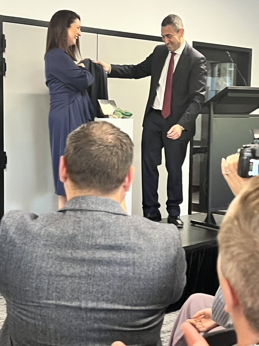 Wendy Perry tweet media