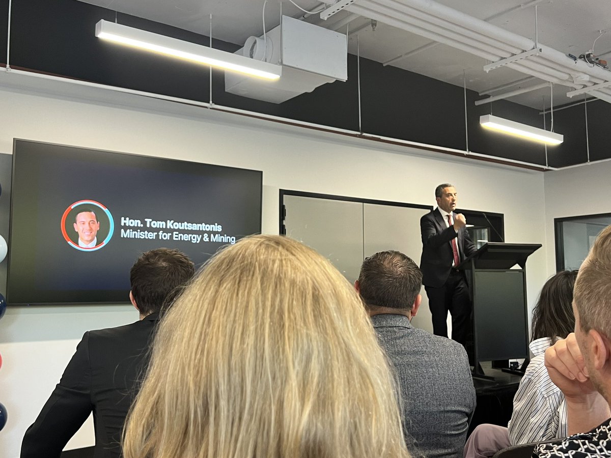 Wendy Perry tweet media