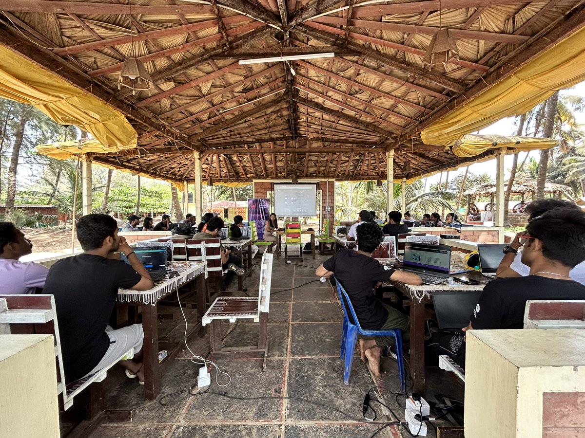 PhoenixGuildHQ's tweet image. #workshop2 with #ayushidwivedi on @5ireChain and how to make blockchain sustainable. 
More women in #blockchain 💃🏽 

Keen to see what the builders are building in the #regenerative space 💚

#GreenPillFestival #tpghackers