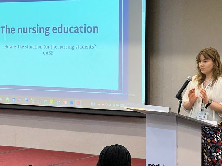 norsksykepleier's tweet photo. .@NSFStudent president @Sigridhusoy gave a talk about "Participatory advocacy - a path to success" in the session "Investing in nurses and midwives can give incredible returns – how do we convince the decision-makers?" @FriFagbevegelse https://t.co/kbHcYedzJP