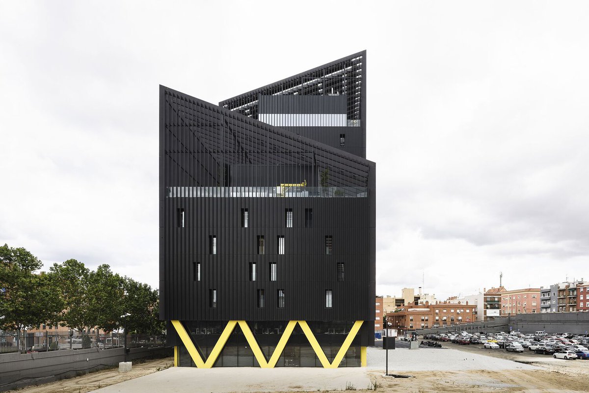 illustrarch's tweet photo. Metro de Madrid's Integral Transportation Center by Nexo Arquitectura + Gutiérrez-delaFuente Arquitectos + Andrés Perea

#facade #architects #building #architecture #illustrarch https://t.co/hx15QBncfg