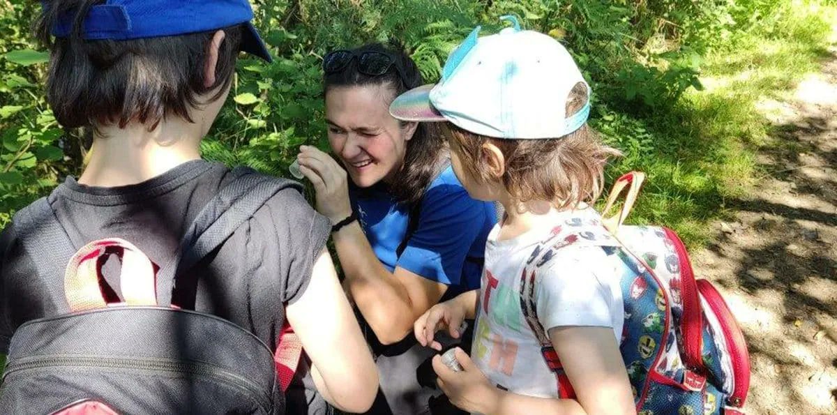NlandNP's tweet photo. This half-term bring your kids along to enjoy the freedom of a nature-based Holiday Club in the heart of the National Park on 6 April 2023. 

https://t.co/kkOoA7gmjU https://t.co/BcNQnnmi7h