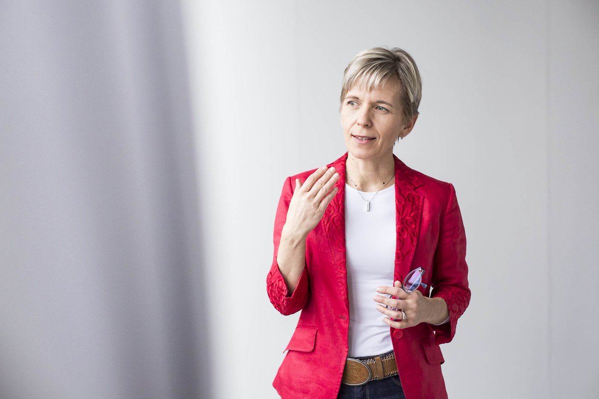 🧠 Huolehdi ennakoivasti aivoterveydestä! 🧠

IhanaElo®-hyvinvointiluennot pysäyttävät hyvinvoinnin äärelle ja kehittävät työkykyjohtamisen taitoja. 

Herätä työyhteisö oivalluksiin 👉ihanaelo.fi/hyvinvointilue…

#ihanaelo #lovelylife #hyvinvointiluento #aivoterveys #työkyky