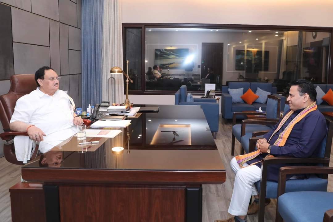 numaldusad's tweet photo. भाजपा के राष्ट्रीय अध्यक्ष माननीय श्री @JPNadda जी से भाजपा राष्ट्रीय सचिव श्री @Sunil_Deodhar जी की मुलाक़ात हुई ! https://t.co/uyVU2UVomI