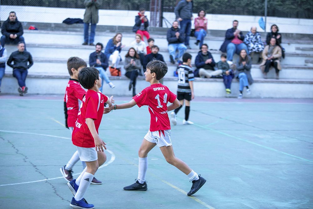 Os enseñamos algunas de las fotos del partidazo del Benjamín Federado de Fútbol ⚽ Ya sabéis que podéis encontrar más fotos en la web.