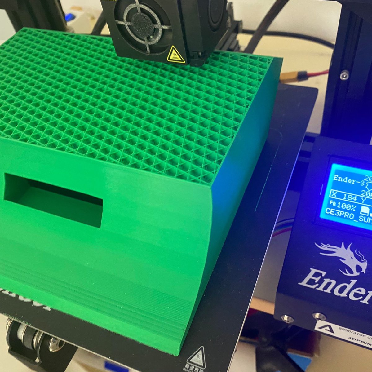 IESElenaGA's tweet photo. Y terminamos el trimestre con nuevos retos. ¡Qué tiemble RobyCAD’23!
 #certamengaditanoderobotica #impresion3D #programarmola #desafiosumo #STEAM #somoselieselenagarciaarmada @educaand @educaciongob @cepdejerez https://t.co/7OD419XQC3