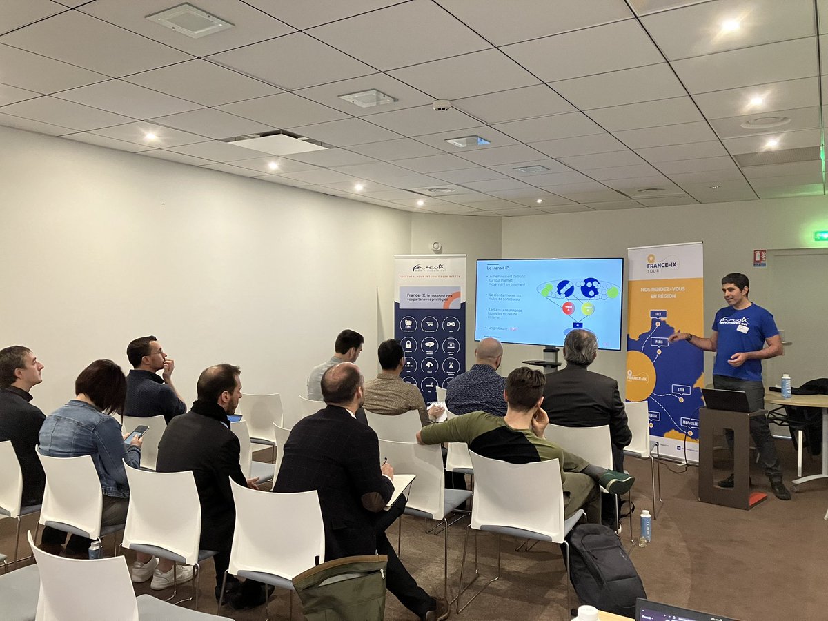 🔈En direct du #franceixtour Toulouse : <a href="/SimonMuyal/">Simon Muyal</a> anime notre Petit-déjeuner / Workshop « #Peering &amp; accès au #Cloud : comment optimiser votre connectivité grâce à France-IX ? »
La présentation sera disponible sur notre site dès la semaine prochaine !