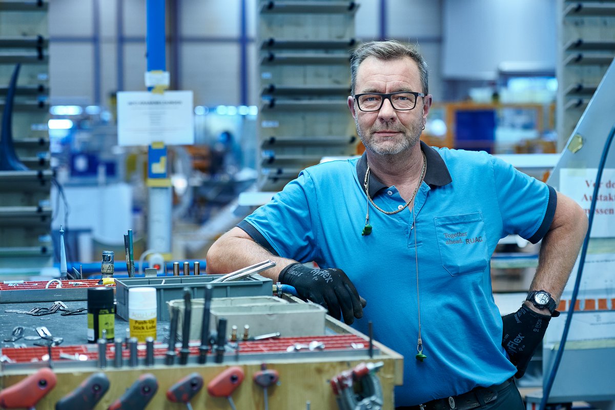 We want you! Supervisor Chemical Laboratory Technician. Be the link between the laboratory and our operational organization, our point of contact in all chemical matters. Demonstrate your hands-on mentality and join us at RUAG Aerostructures Switzerland. bit.ly/42APbZC