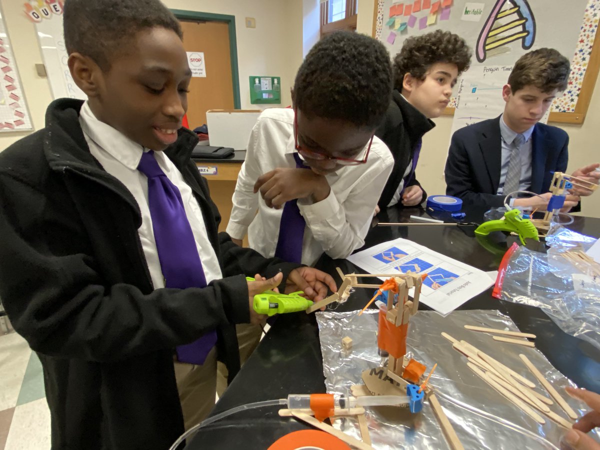 PioneerRobotics's tweet photo. We had a great time at the Nativity School of Worcester! Students created their own "Judo Bot", which is a popsicle stick fighting robot. They also competed against each other to see which Judo Bot would be the last one standing! https://t.co/HVLP7uNg76