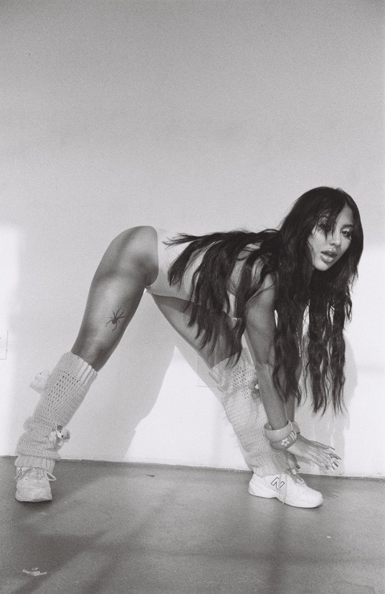 casie wndl tweet media