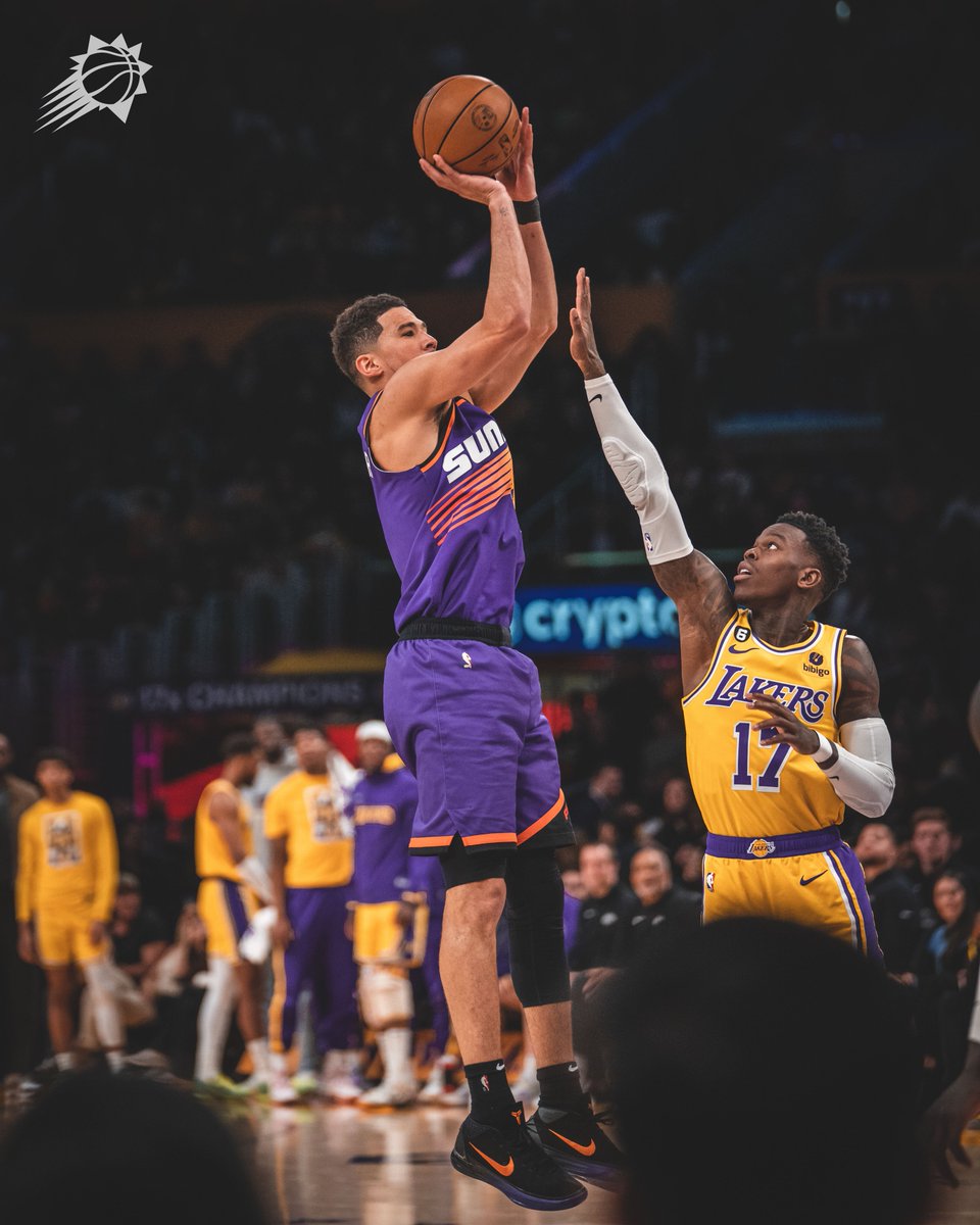 Suns's tweet photo. 14 3Q points for Book! 🔥 https://t.co/opEmUDgJZW