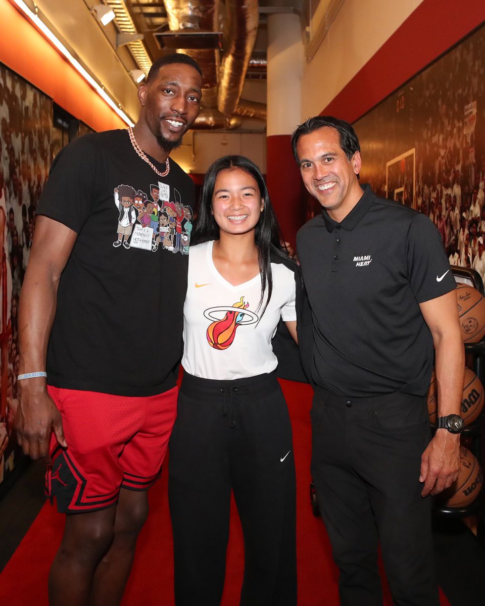 MiamiHEAT's tweet photo. Coach Spo 🤝 Alex Eala

2 of the Philippines’ finest 🇵🇭🎾🏀 https://t.co/GelBHWaKPL
