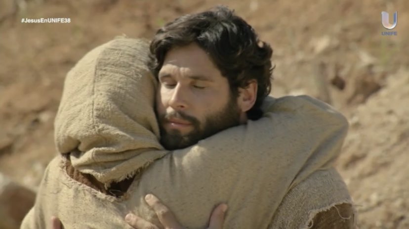 Magalifuentes10's tweet photo. 🥰🥰 un abrazo de Jesús 😍 #JesusEnUNIFE38 https://t.co/wyQTOH2glt