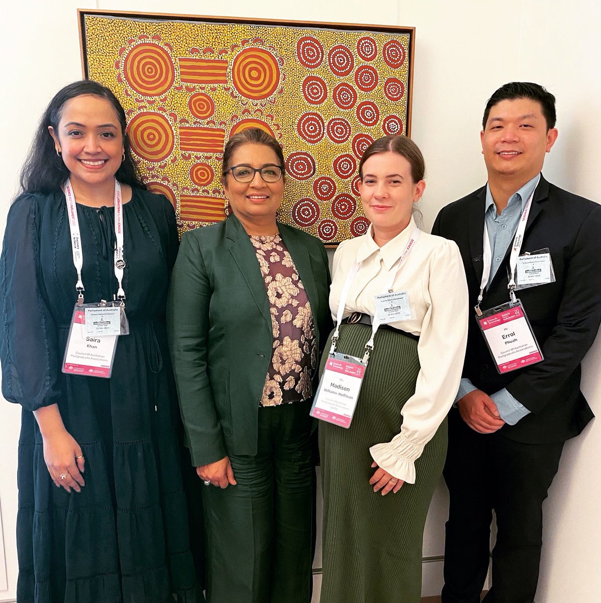 Lovely to meet with representatives from <a href="/CAPAPresident/">CAPA</a> for #ScienceMeetsParliament yesterday to discuss issues close to my heart - the importance of research &amp; ensuring that researchers are adequately supported.

PHD students deserve PPL &amp; significantly higher stipends.
#SMP2023