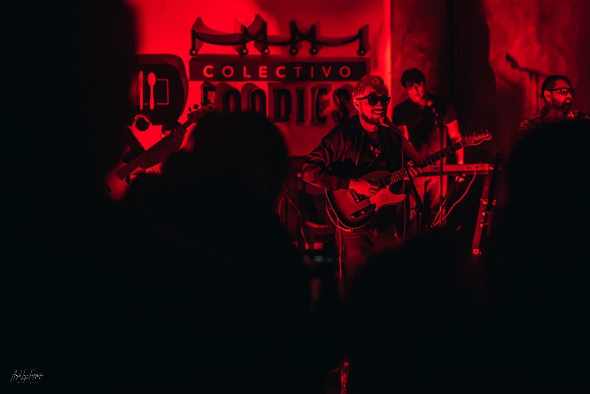 PonPuaBand's tweet photo. ¡La pasamos muy bien en #ColectivoFoodies! 

#SensualPop #SynthPop #Ponpua #Music #fyp https://t.co/GiYXlIIM5M