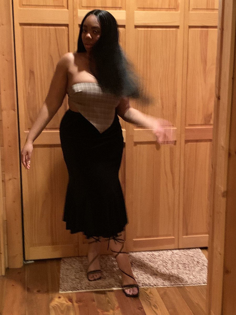 ymerdaone's tweet photo. Birthday weekend was a success 💫 https://t.co/XCHJZLKH4P