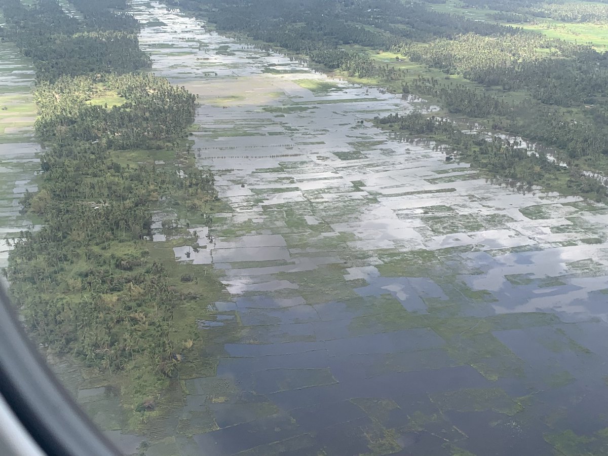 HugoReichenb's tweet photo. “In Mozambique,
One clearly sees, the link.
Of man with nature.

Zambezia landing,
One clearly sees, impact.
Of sea on man.”

#WorldPoetryDay2023 
Two #Haiku better than one 

#CycloneFreddy #EarlyWarningForAll #PrioritizeProtection in #ClimateAction
#Quelimane https://t.co/G1U9krJemD