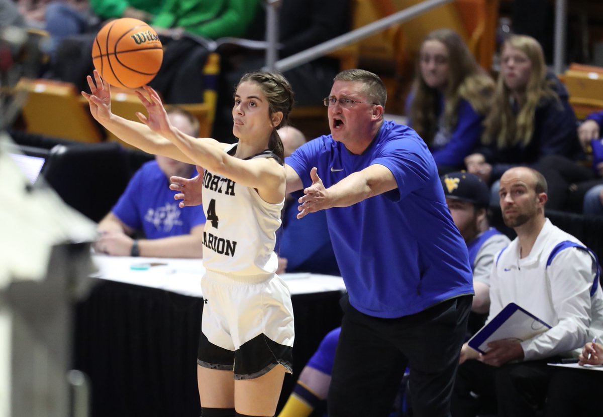 Class AAA All-State Girls Basketball List:

wvmetronews.com/2023/03/23/cla…

#wvgirlsbb
