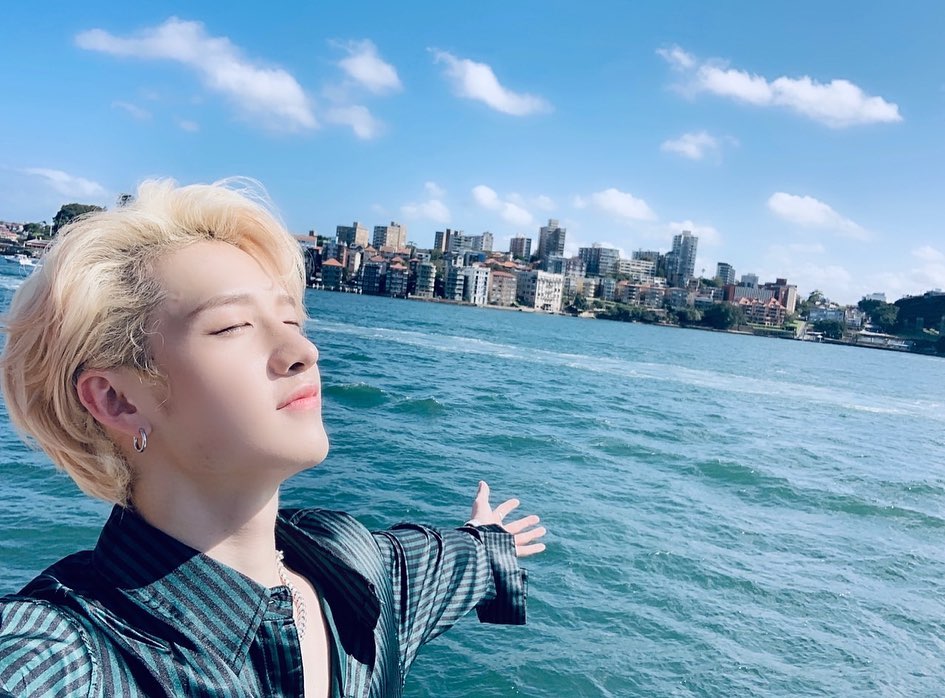 skzinsta0109's tweet photo. 200323 [🐺]

🐺 바 다 도 보 고 싶 지 만 스 테 이 도 보 고 싶 네 용

#StrayKids #STAY #BEACHBOI #SKZ2020 #바보라도알아 #내일봐용?ㅋㅋ #🤙🏻 https://t.co/KRHXJuFz0A
