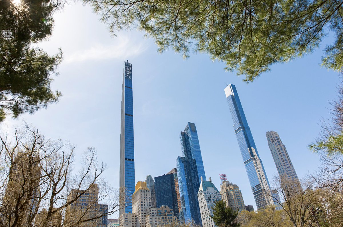 BrentToderian's tweet image. “Super-skinnies” “Needle Towers,” “Pencil Towers.”

These exceptionally thin towers in cities like New York usually have just one luxury apartment per floor.

I advise cities on the pros &amp;amp; cons of tall buildings more than almost any human being on the planet.

I don’t like these.
