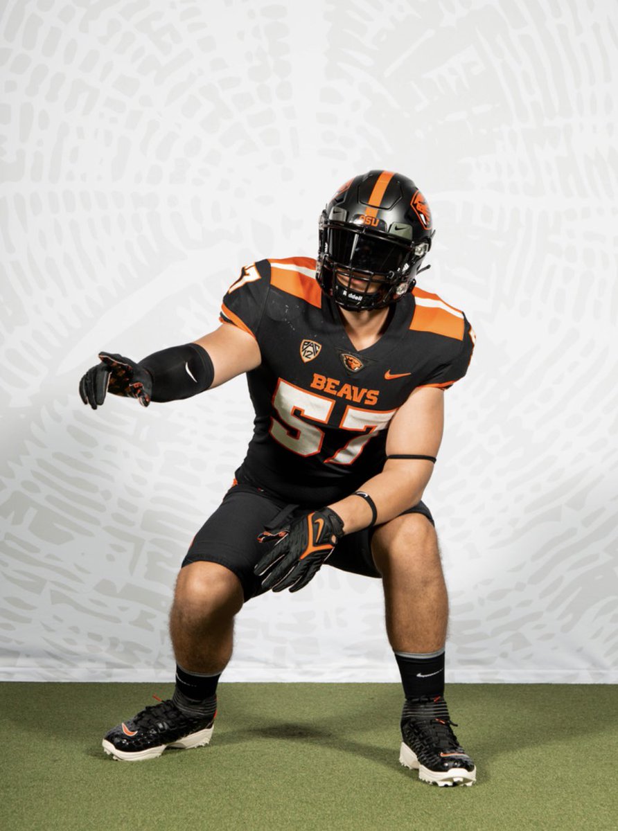 carter_lavrusky's tweet photo. Thank you so much to @BeaverFootball for having my family and I it was so much fun being in Corvallis https://t.co/zKhpUYudGk