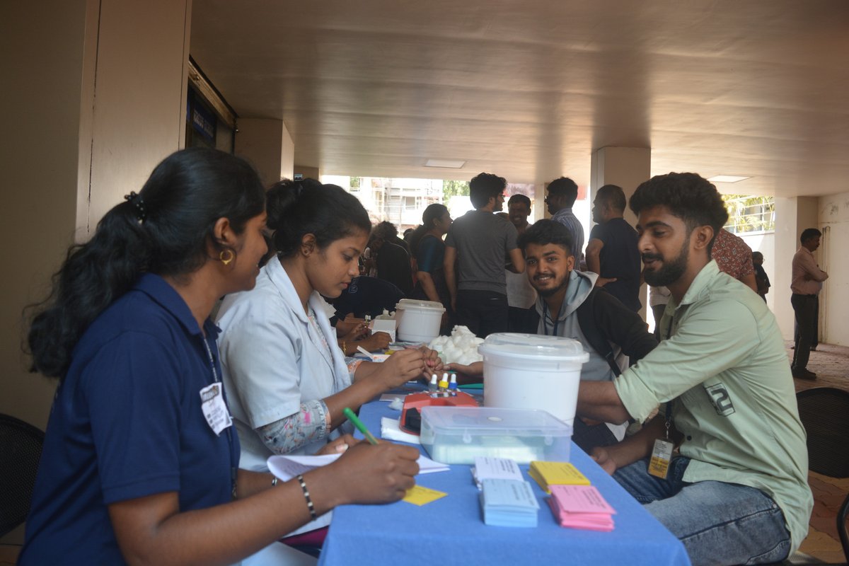 nmamitnitte's tweet photo. Dr. Ashok, Administrative Officer, Nitte Rural Medical &amp; Psychiatric Centre &amp; Blood Bank Medical Officer, Nitte Gajria Hospital, Karkala  inaugurated the Blood donation camp on 17th March 2023.
#NITTEUniversity #NMAMIT #blooddonation #NSS #NCC https://t.co/Y5fVYLO5Hl