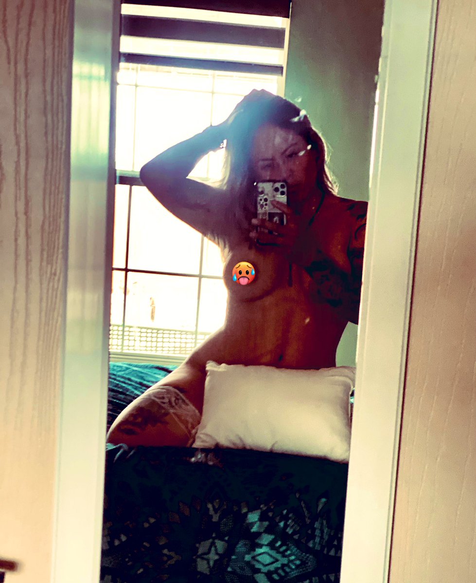 Guetta218362301's tweet photo. https://t.co/rNj3BAiyhR #sunrise #naked #myroom #ATX #sunligth #tattoobeast #tattoogirl #mirrorpics #mirrors https://t.co/TcYrLClDl4