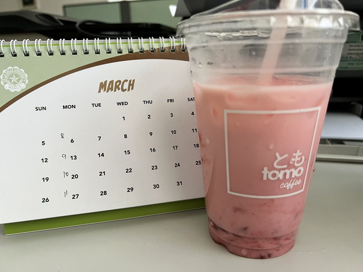 PAUlovesMOM's tweet photo. bakit di masyadong malamig? #tomocoffee https://t.co/aEbbEdMthr