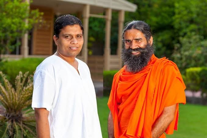 amarendra_yb's tweet photo. श्वासों के साथ अपने स्वरुप में उतरो, प्राण है अग्नि, प्राण है ज्योति प्राण से परे है आत्मा और उस आत्मा में है परमात्मा का ज्ञान, सामर्थ्य, उसका विस्तार और अपने आत्म स्वरूप में, परमात्मा स्वरुप में प्रतिष्ठित हो जाना।
#पतंजलिसंन्यासी https://t.co/zHWTLbO5T9